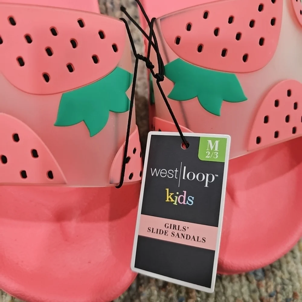 West Loop Girl's Strawberry Print Slide Sandals Size‎ 2/3